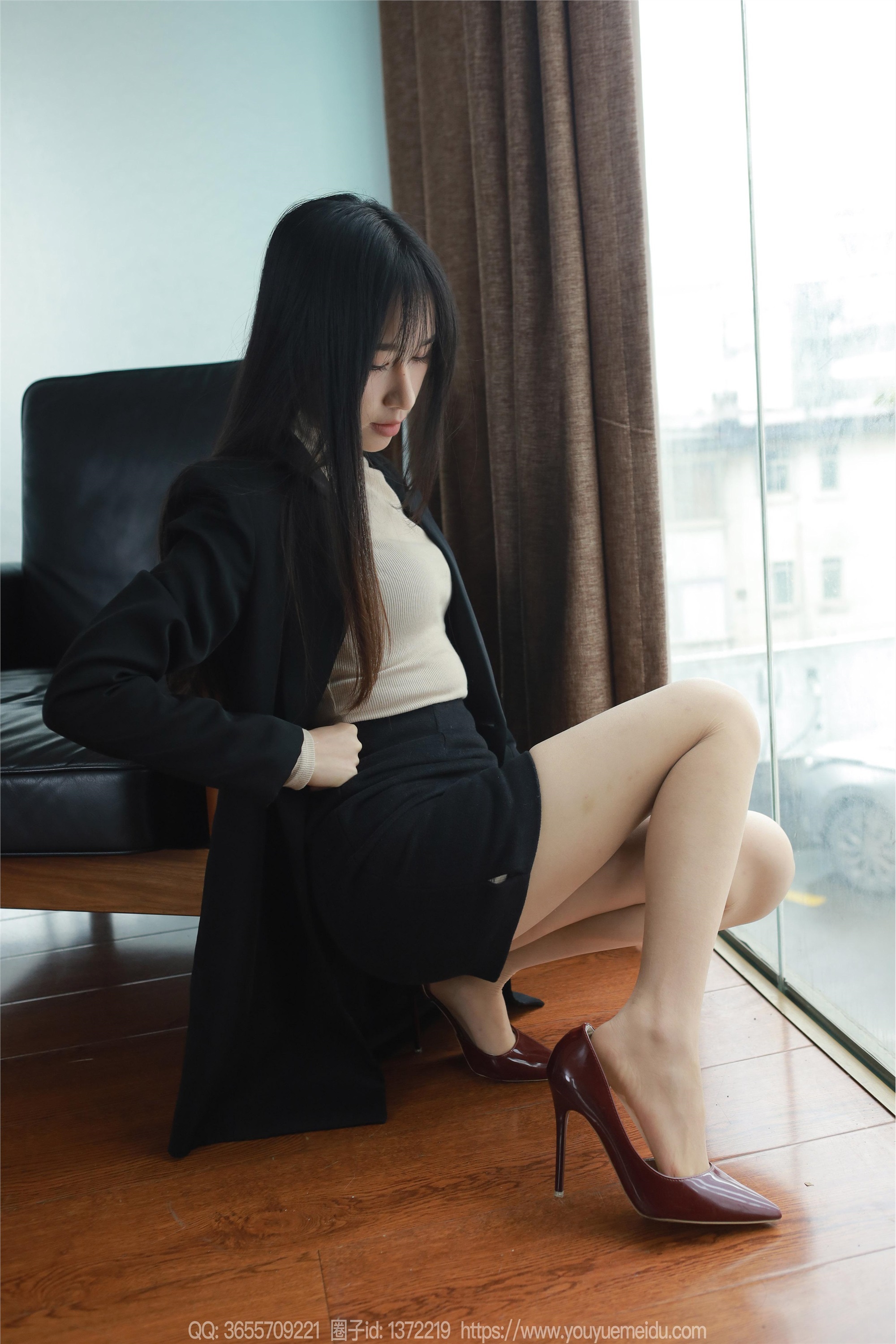 IESS异思趣向  2024.03.20 丝享家 1694 美子《OL小黑裙》